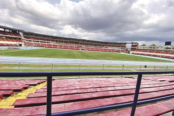 Vista a las graderías del Estadio Rommel Fernández.