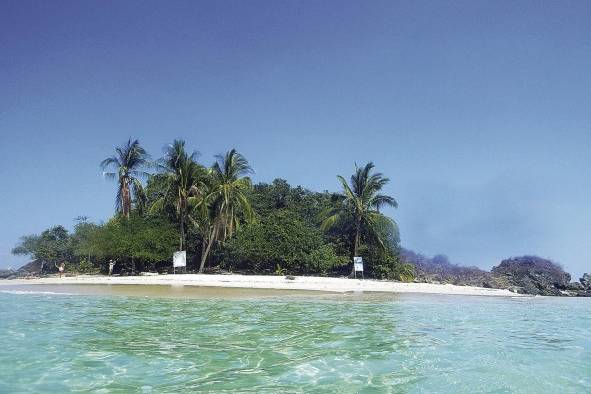 El Parque Nacional Coiba es una reserva natural, declarado Patrimonio de la Humanidad por la Unesco en el año 2005.