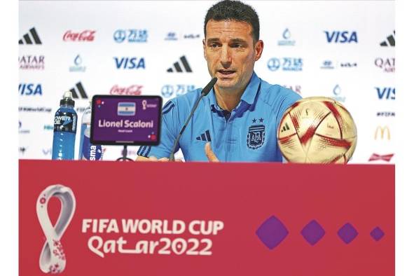 El técnico argentino Lionel Scaloni, en conferencia de prensa.