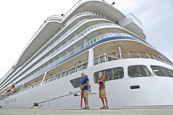 Durante el periodo de 2023-2024, unos 14 cruceros transitarán por primera vez el Canal de Panamá.