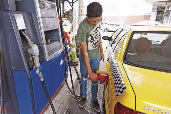 En las estaciones de servicio estará disponible la gasolina de 91 octanos y el diésel.