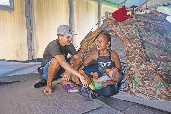 Thiago cuenta con todo el amor de sus padres migrantes quienes atravesaron la selva de Darién en busca de mejores oportunidades.