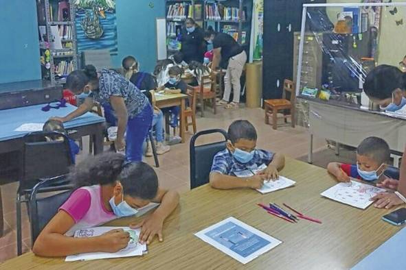 Las bibliotecas llevan a cabo programas de lectura y apoyo a la educación infantil