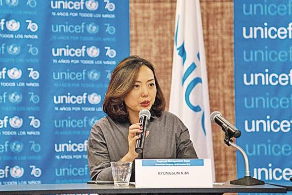 En 2010, Kyungsun Kim ocupó el cargo de especialista 'senior' de programas de Unicef en Jartum, Sudán, en donde lideró equipos y elaboró estrategias y análisis sobre política social.