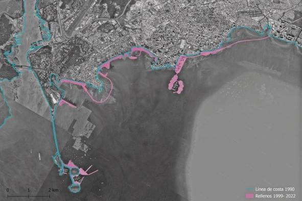 Desde 1999 y hasta la actualidad, el frente marino de la ciudad de Panamá ha sufrido un vertiginoso proceso de transformación, sin la existencia de un instrumento sobre el cual se planificara las intervenciones realizadas. En total durante este período se han generado unas 208 hectáreas de suelo urbano, dedicado a espacio público, nueva vialidad, marinas, proyectos comerciales y de vivienda suntuosa.