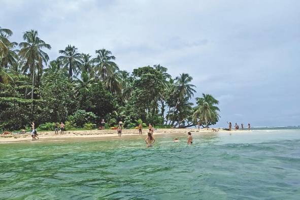 Panamá es un país bañado por dos océanos por lo que la oferta de playas es numerosa