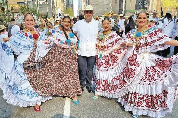 Panamá estuvo bien representada por diversas delegaciones, entre ellas mujeres empolleradas.