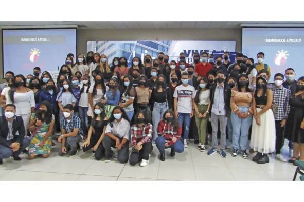 La nueva generación de PISTA-UIP cuenta con 80 estudiantes de diferentes colegios.