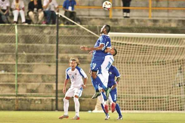 Gallego convoca a 18 jugadores para disputar el amistoso