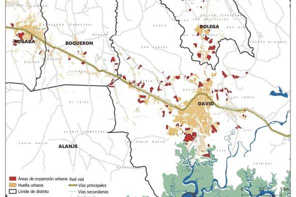 La ciudad de David se va expandiendo hasta incluir las áreas urbanas de los distritos de Dolega, Boquerón y Bugaba. La expansión que ha ocurrido en los últimos años hace de esta una huella en extremo dispersa, lo que dificulta la cobertura de servicios, generación de espacios públicos y actividades comerciales, obligando a todos los pobladores de estas nuevas urbanizaciones a ir al centro urbano.