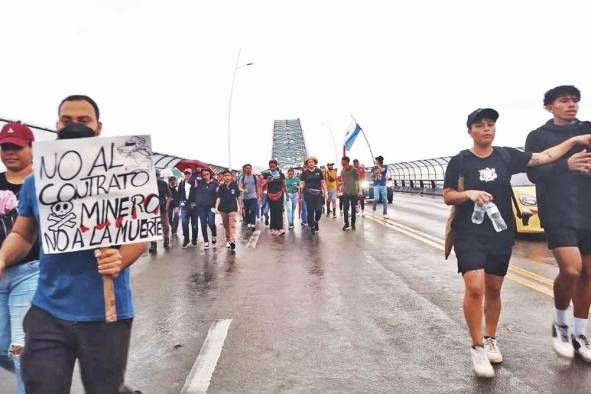 Residentes de la zona de Panamá Oeste caminaron hasta la Presidencia.