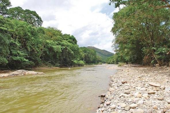 El proyecto de ley tiene como objeto la protección y conservación para que se dé el uso racional en la cuenca del río Santa María.