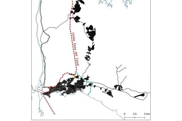 Año 1965. Miraflores (en amarillo) es un barrio periférico, muy próximo al límite de la ciudad decretado por acuerdo municipal en 1953 (celeste) y al límite con la antigua Zona del Canal (rojo).