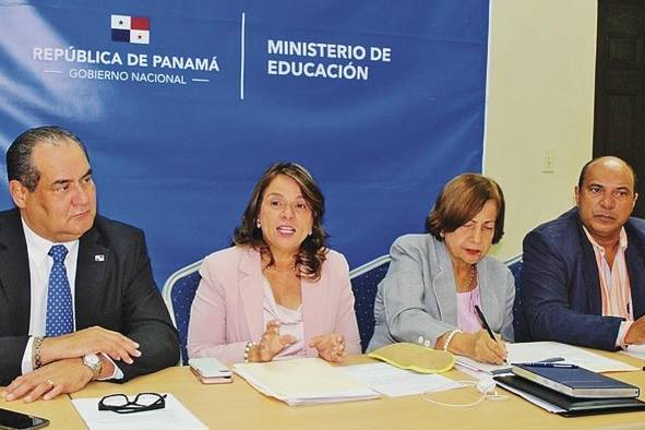 Las autoridades de Educación sostienen una mesa de trabajo con los docentes desde el año pasado.