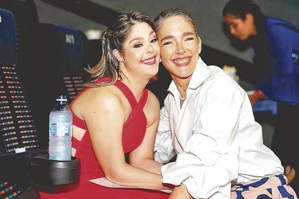 Majo junto a su madre Mireya Arias, durante la presentación del documental 'Sin etiquetas ni excusas, solo Majo'.