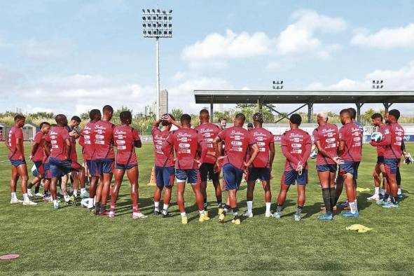 El equipo panameño durante una sesión de entrenamiento.