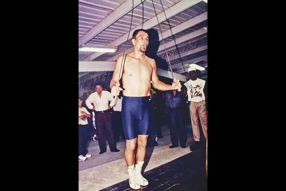 El más grande atleta istmeño, Roberto Durán, se coloca en el puesto número cuatro, entre los mayores noqueadores del boxeo local.