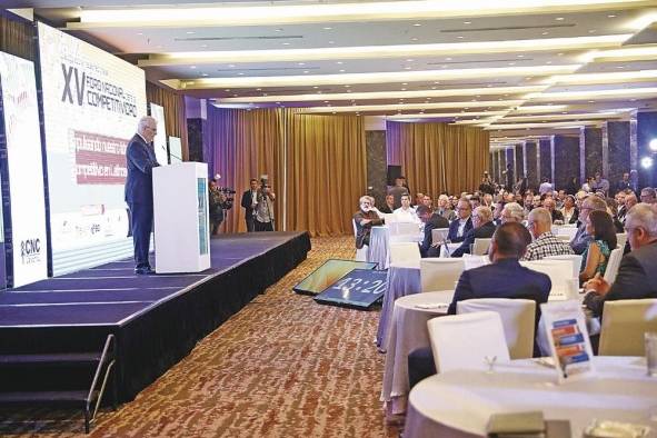 Irvin Halman, presidente del Centro Nacional de Competitividad, durante el XV Foro Nacional para la Competitividad.