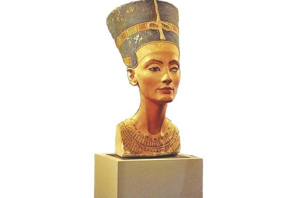 Nefertiti, esposa del faraón Akenatón.