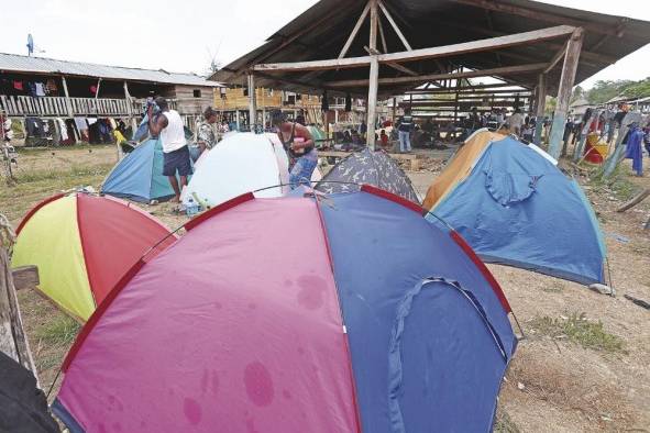 Los migrantes siguen llegando de Colombia, pues cuando se inició el paro, cientos de personas ya estaban atravesando la selva.