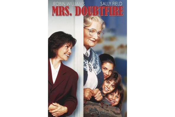 <strong>Mrs. Doubtfire (2003)</strong> Daniel Hillard es padre y esposo. Sus hijos lo consideran un padre maravilloso, pero su mujer está cansada de que se comporte como si también él fuera un niño. Tras un accidentado divorcio, aunque lucha con todas sus fuerzas para conseguir la custodia de los niños, el juez no se la concede. Decide entonces hacerse pasar por una señora mayor para poder estar con sus hijos.