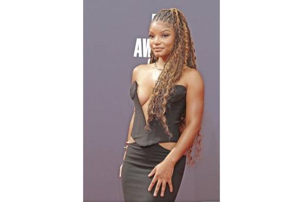 La actriz, compositora y cantante estadounidense Halle Bailey