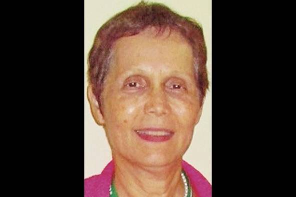 Claude Vergès de López. Médica Es médica pediatra. Profesora titular de ética médica y bioética en la Universidad de Panamá. Presidenta del comité de bioética de la UP.