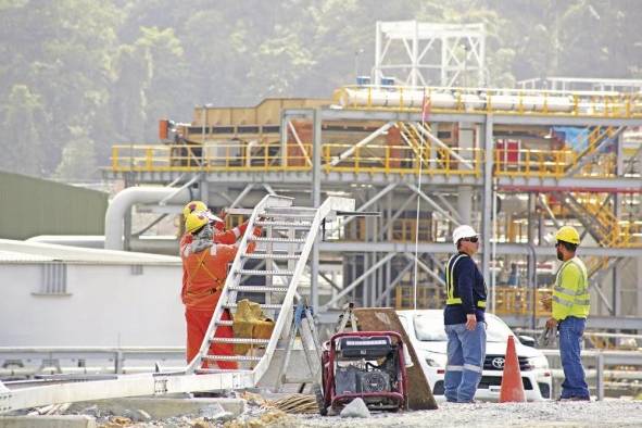 La mina, situada a unos 120 kilómetros al oeste de la Ciudad de Panamá y que inició su producción en 2019, es la mayor a cielo abierto de Centroamérica.