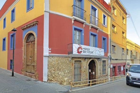 Fachada del museo, ubicado en Sant Cugat del Vallès.