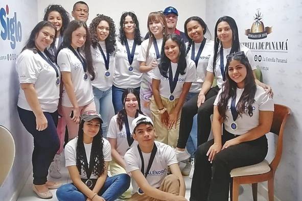 Esta actividad que expone, prepara y reconoce el talento juvenil panameño, conjugándolo con la responsabilidad social y premiándolo a través de la educación universitaria