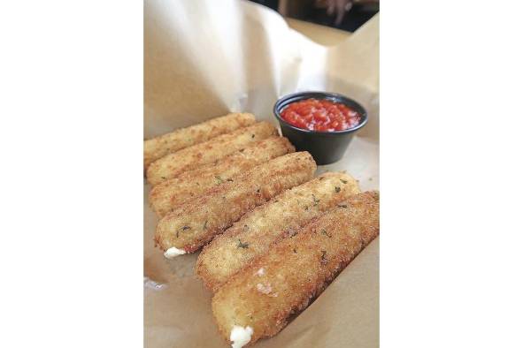 Mozzarela sticks.