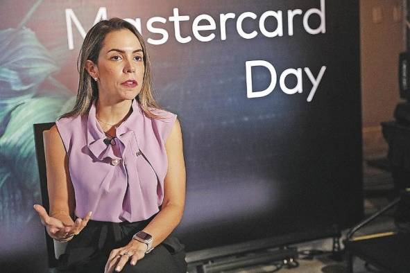 Janet Banuchi afirmó que el ingrediente primordial para la creación de productos de Mastercard es la pasión de sus clientes.