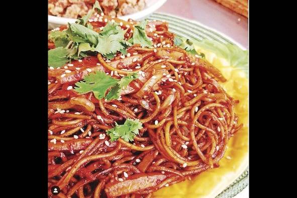 Fideos con mantequilla de maní o fideos tailandeses