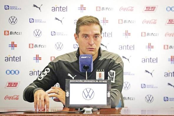 Diego Alonso, entrenador de la Selección de Uruguay