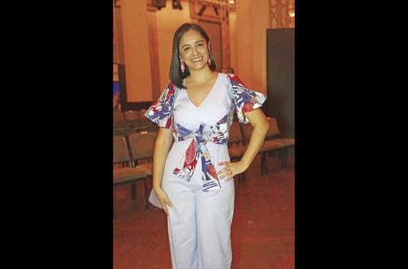 Dania Arcila, diseñadora colombiana brinda homenaje a Panamá con su colección 'Abundancia'.