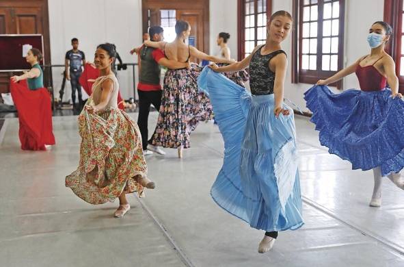 El Ballet Nacional interpretará piezas inspiradas en el folclore panameño.