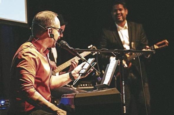 El músico César Muñoz revelará curiosidades sobre las celebraciones navideñas