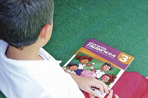 La Estrategia nacional de educación financiera ofrecerá 'cuadernillos de trabajo' para los estudiantes de primero hasta sexto grado.