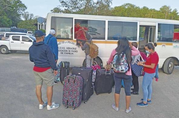 El Meduca inicia el traslado de los docentes por diversas vías.