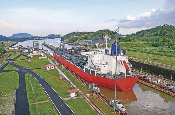 El Canal de Panamá depende de las fuertes lluvias durante la temporada húmeda para reabastecer los dos lagos artificiales de Gatún y Alajuela.