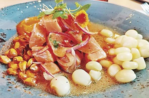 ceviche nikkei de salmón