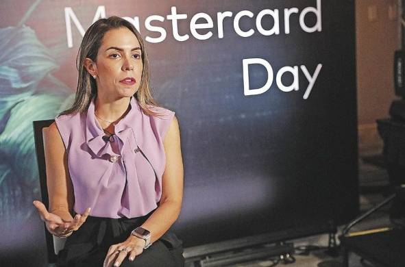 Janet Banuchi afirmó que el ingrediente primordial para la creación de productos de Mastercard es la pasión de sus clientes.