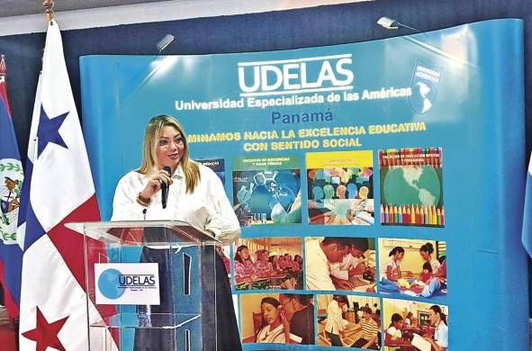 Doris Zapata, ministra de Trabajo, durante la presentación del tercer 'Informe Nacional del Instituto de Estudio del Trabajo'.