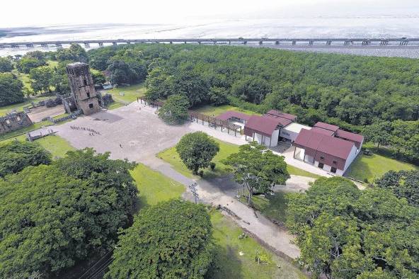 Panorámica del sitio de Panamá Viejo y las instalaciones del Museo de la Plaza Mayor