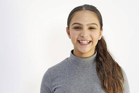 Yael Danon ha estudiado actuación y danza, además de canto, desde los 8 años.