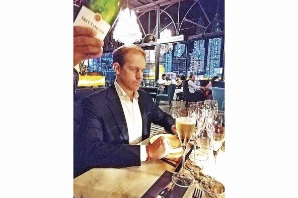 La cata fue dirigida pos Clement Wiart, Export manager de Taittinger. Sirven Taittinger Brut Reserve.