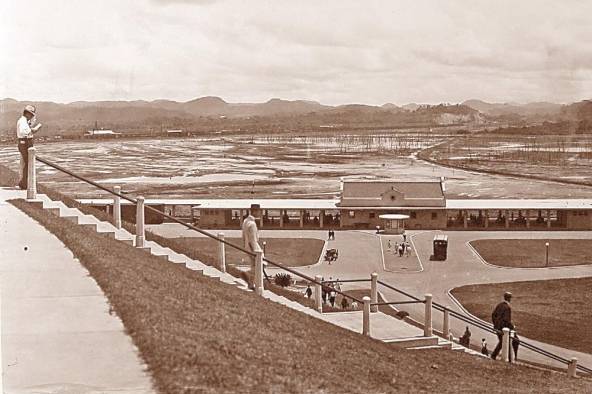 Reubicación Panamá Railroad. La nueva Balboa Station de Balboa Heights, Canal Zone.