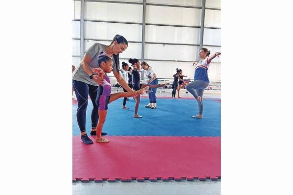 La gimnasia artística es una de las modalidades donde se trabaja a nivel infantil.