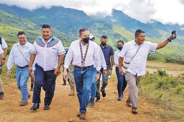 Cortizo durante su gira de trabajo comunitario 144, y la décimo octava visita a la comarca Ngäbe Buglé.