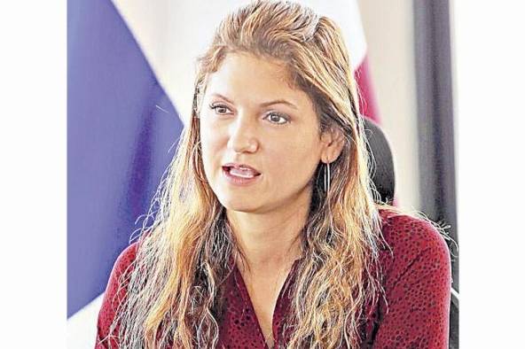 Ex canciller, Erika Moynes